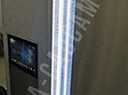 LED Aydınlatmalı Gardrop tipi Buzdolabı Kapı Maketi ekran ve kapı aydınlatmaları yakın plan görünüş